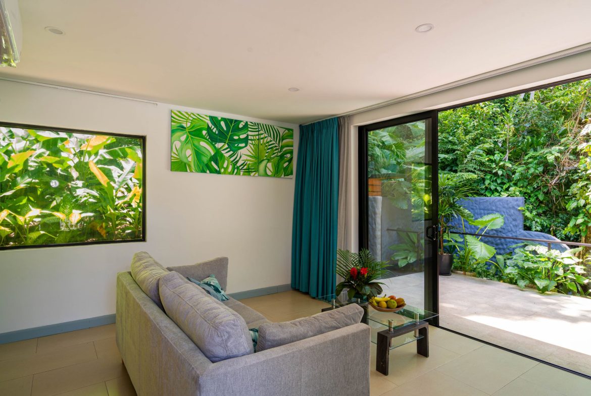 TWENTY-TWO ROOM HOTEL PROPERTY, IN MANUEL ANTONIO – 0.42 ACRES