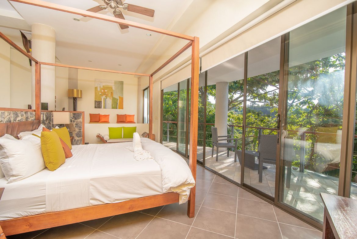10 BEDROOM LUXURY HOME IN MANUEL ANTONIO