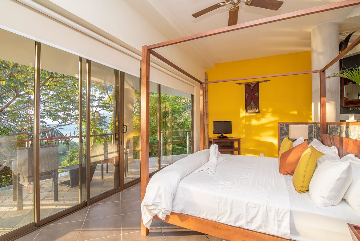 10 BEDROOM LUXURY HOME IN MANUEL ANTONIO
