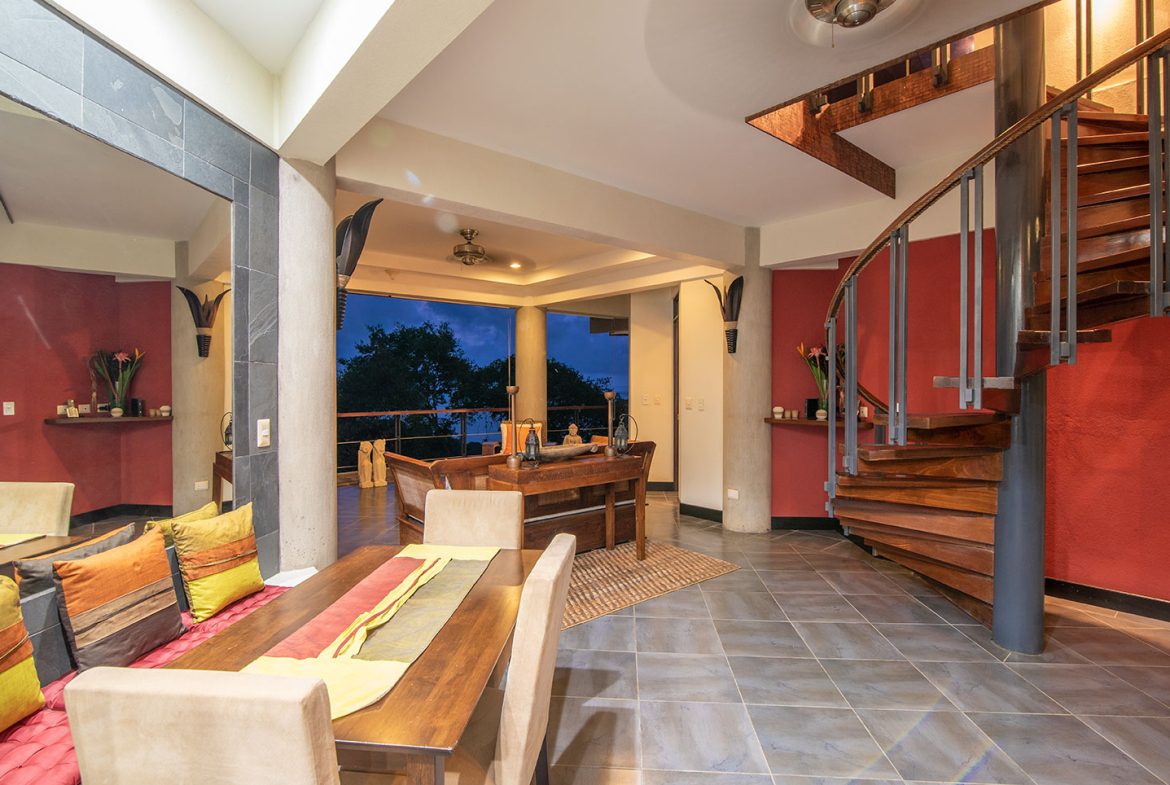 10 BEDROOM LUXURY HOME IN MANUEL ANTONIO