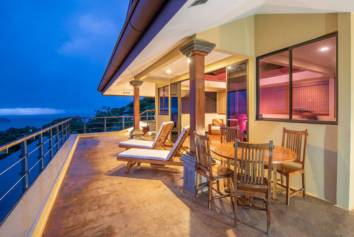 10 BEDROOM LUXURY HOME IN MANUEL ANTONIO