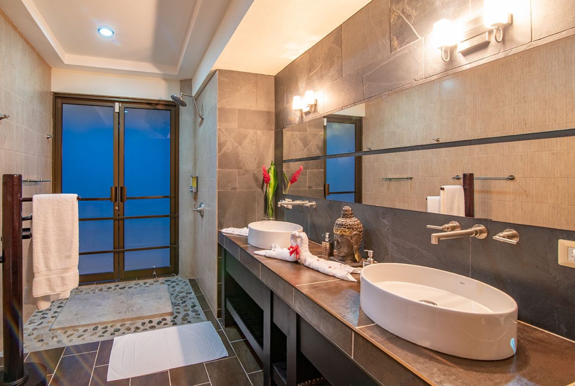 10 BEDROOM LUXURY HOME IN MANUEL ANTONIO