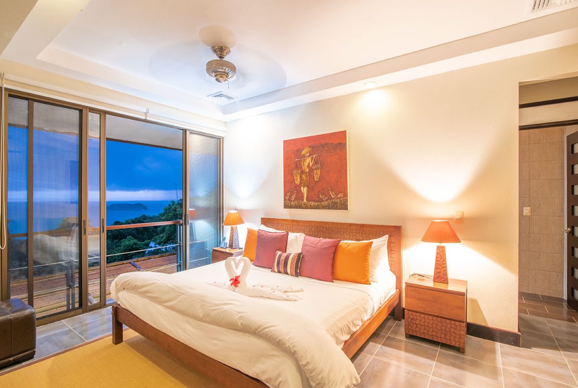 10 BEDROOM LUXURY HOME IN MANUEL ANTONIO