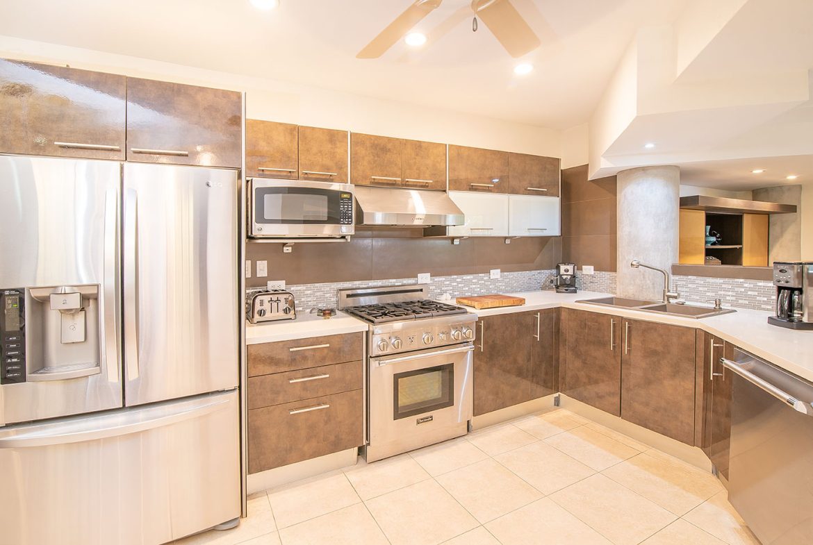 10 BEDROOM LUXURY HOME IN MANUEL ANTONIO