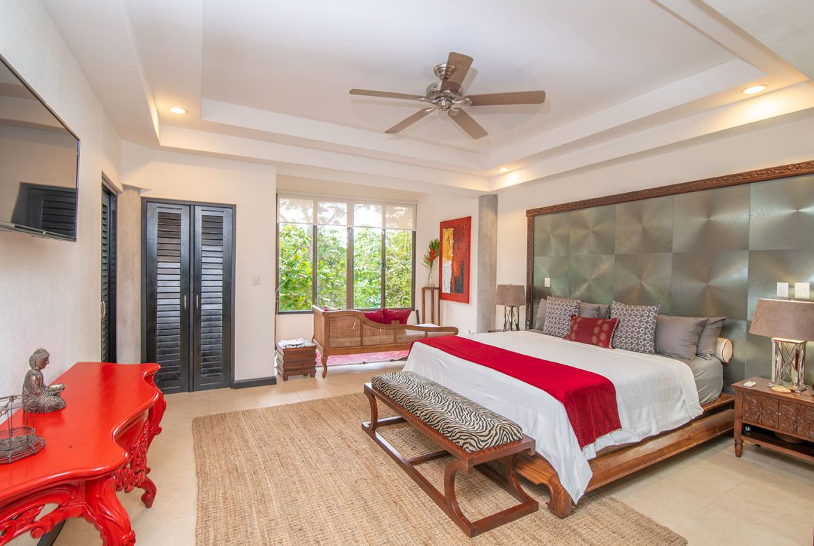 10 BEDROOM LUXURY HOME IN MANUEL ANTONIO