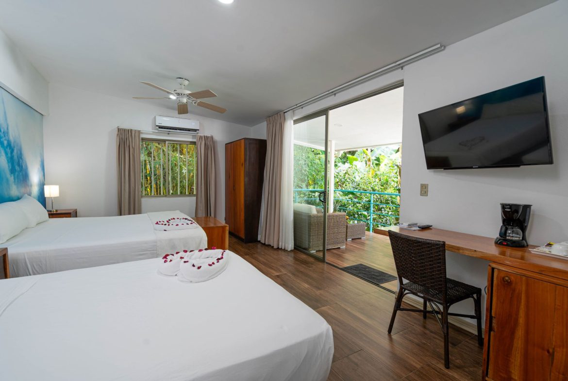 TWENTY-TWO ROOM HOTEL PROPERTY, IN MANUEL ANTONIO – 0.42 ACRES