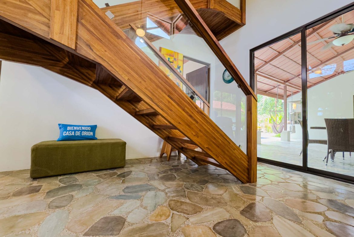 PROPERTY WITH 2 BEDROOM HOUSE AND A GUEST HOUSE, IN PLATANILLO – 3.35 ACRES