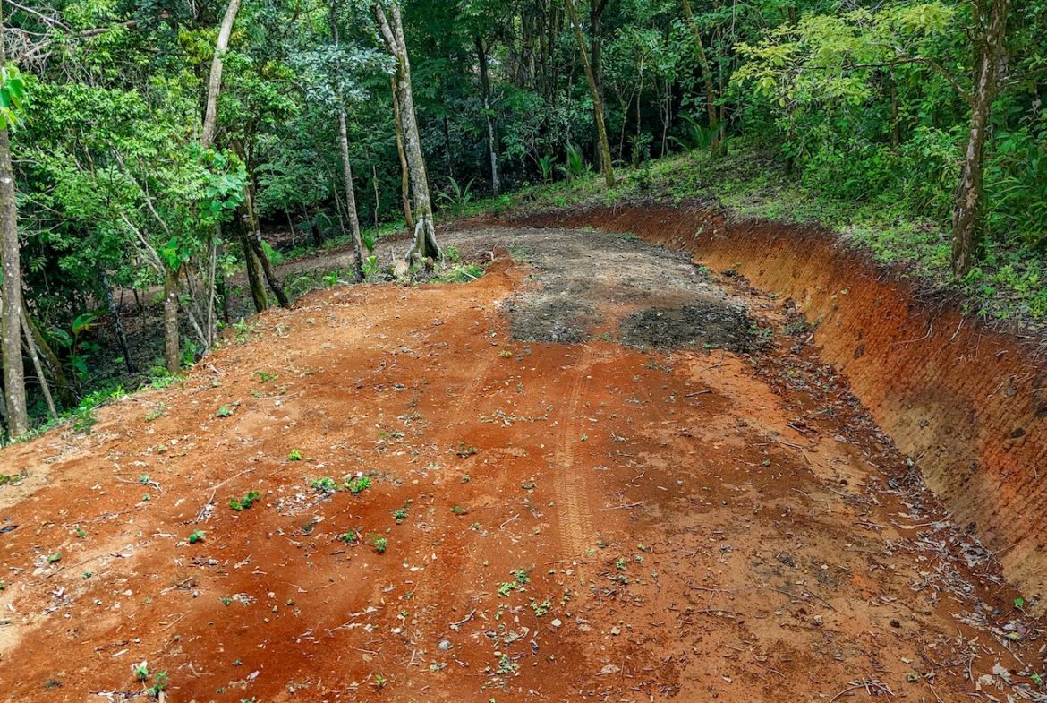 BUILDING PROPERTY NEAR A CREEK, IN OJOCHAL – 1.6 ACRES