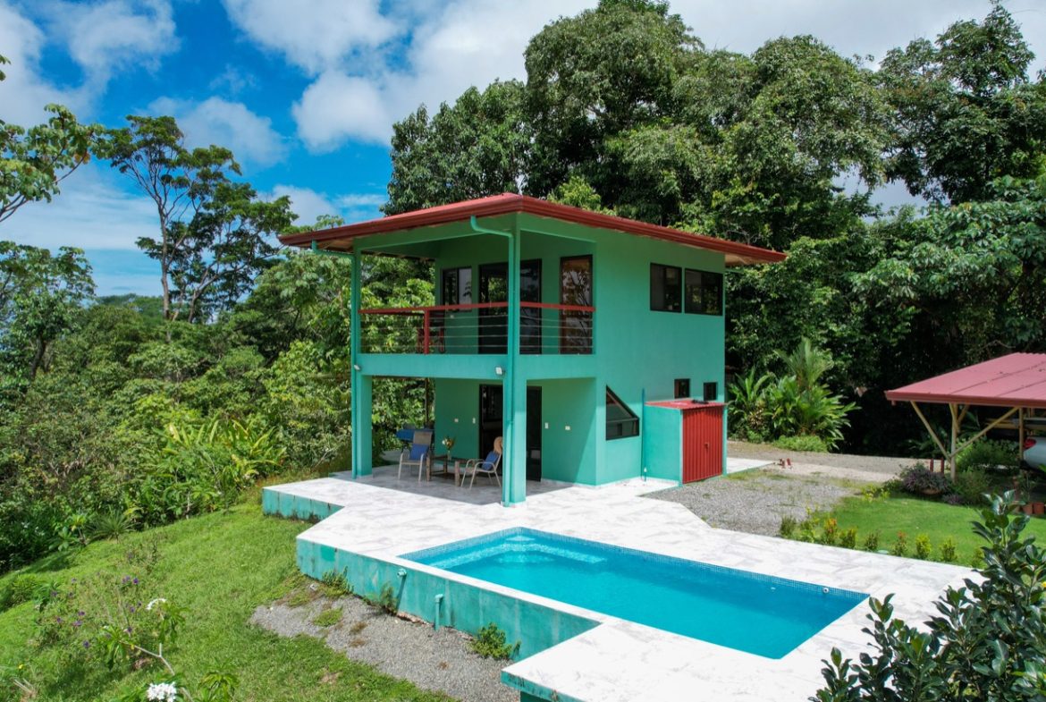 TWO FLOOR PROPERTY WITH A GUEST HOUSE AND OCEAN VIEWS, IN OJOCHAL – 1.55 ACRES