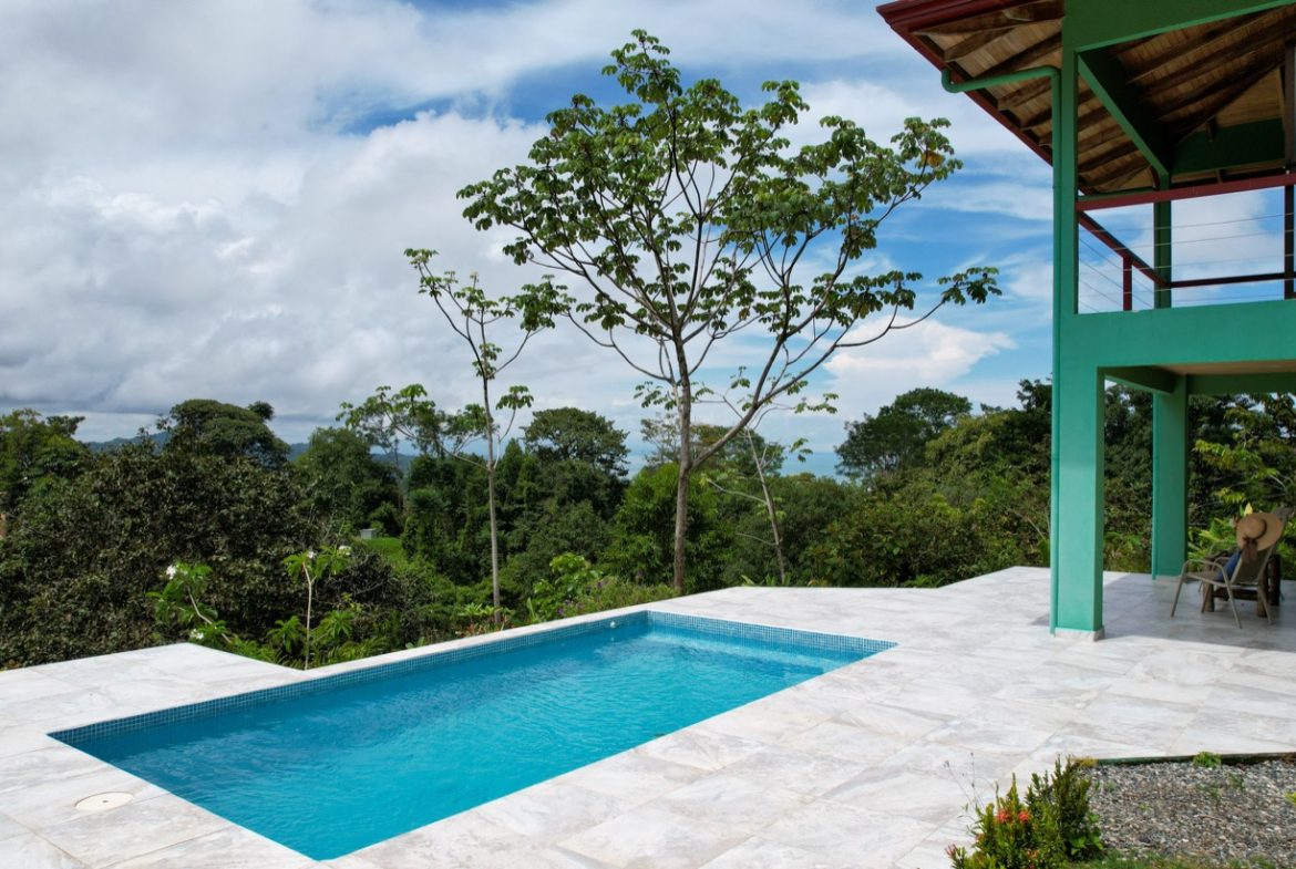 TWO FLOOR PROPERTY WITH A GUEST HOUSE AND OCEAN VIEWS, IN OJOCHAL – 1.55 ACRES