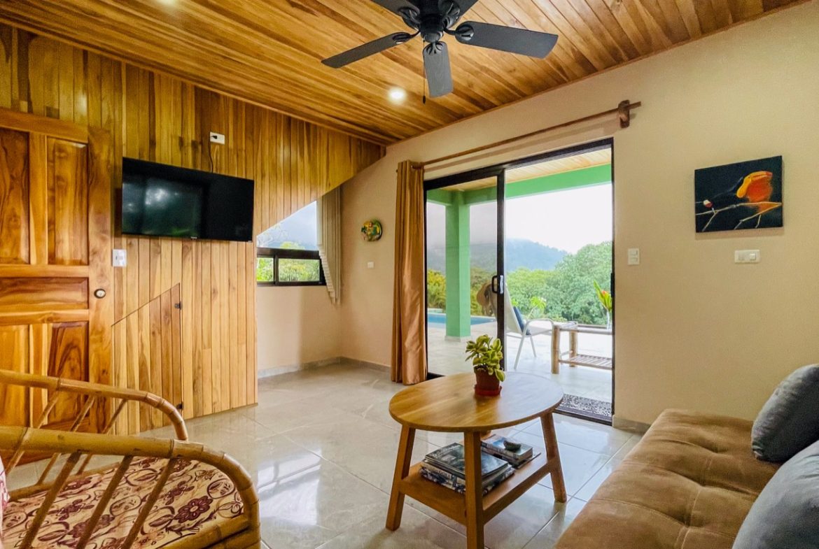TWO FLOOR PROPERTY WITH A GUEST HOUSE AND OCEAN VIEWS, IN OJOCHAL – 1.55 ACRES