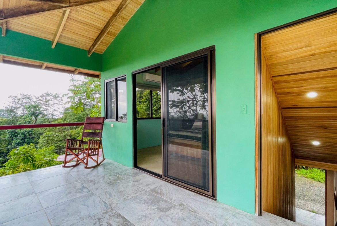 TWO FLOOR PROPERTY WITH A GUEST HOUSE AND OCEAN VIEWS, IN OJOCHAL – 1.55 ACRES