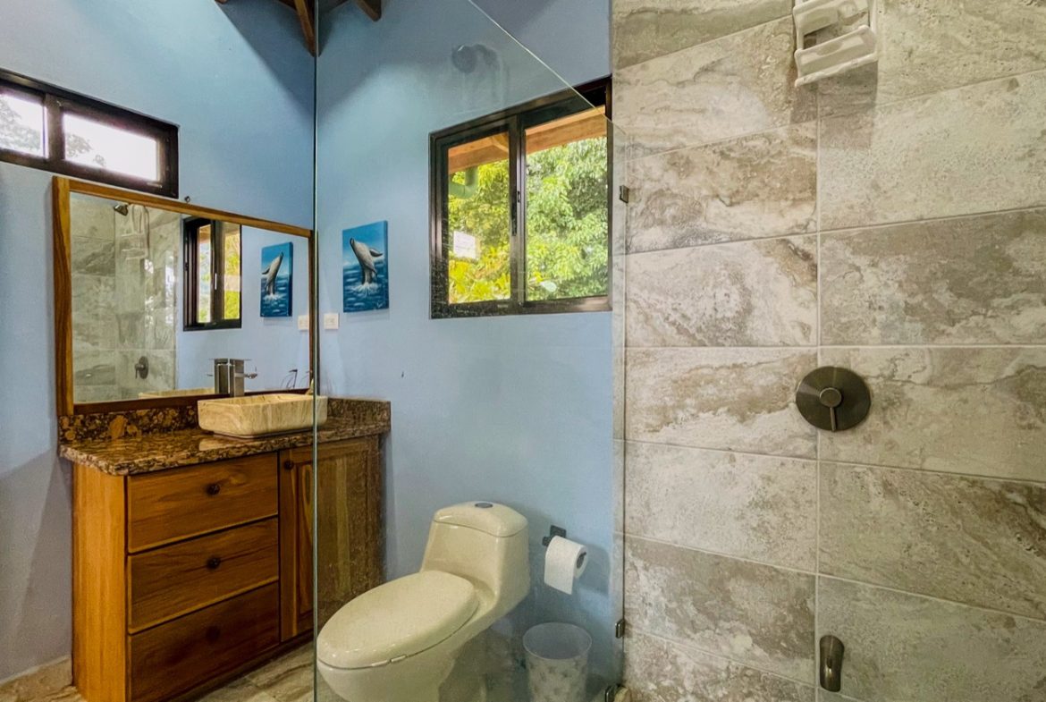 TWO FLOOR PROPERTY WITH A GUEST HOUSE AND OCEAN VIEWS, IN OJOCHAL – 1.55 ACRES
