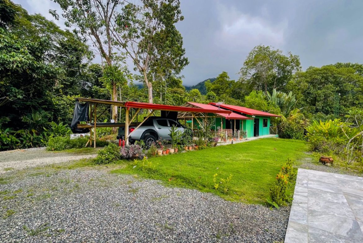TWO FLOOR PROPERTY WITH A GUEST HOUSE AND OCEAN VIEWS, IN OJOCHAL – 1.55 ACRES