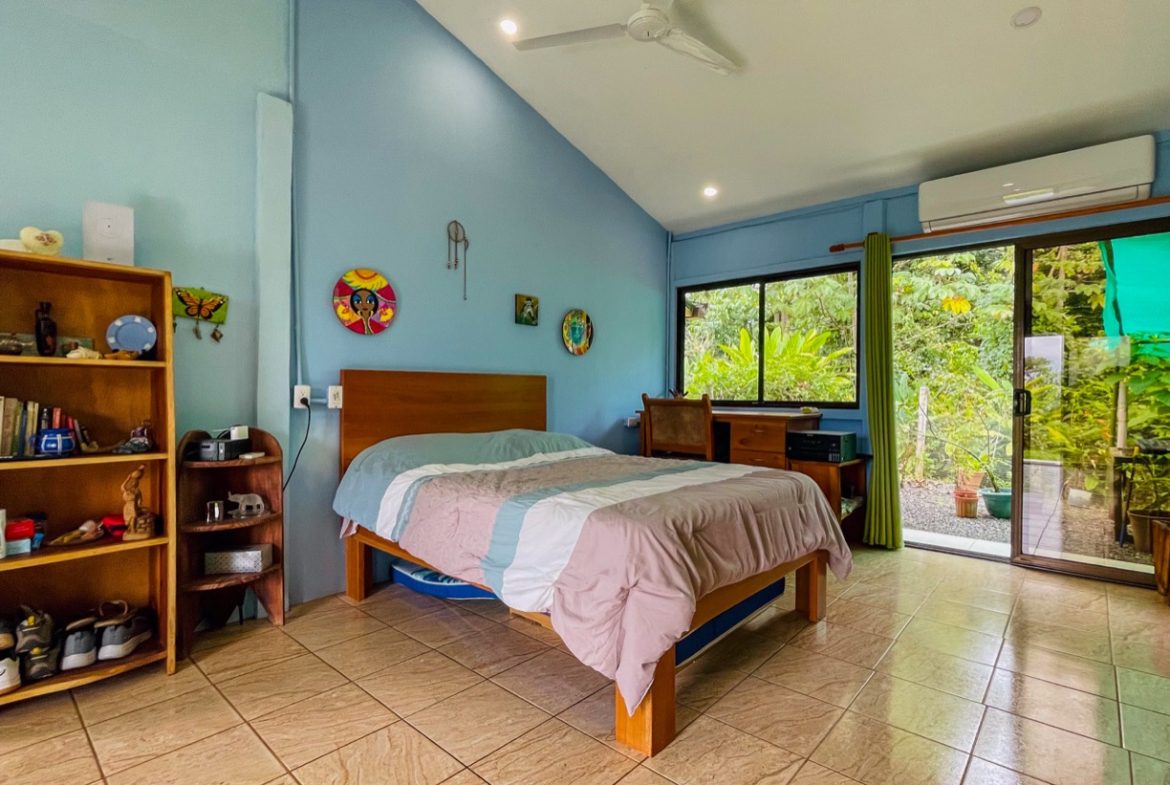 TWO FLOOR PROPERTY WITH A GUEST HOUSE AND OCEAN VIEWS, IN OJOCHAL – 1.55 ACRES