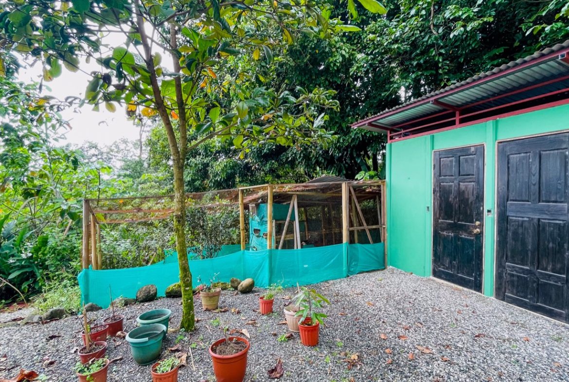 TWO FLOOR PROPERTY WITH A GUEST HOUSE AND OCEAN VIEWS, IN OJOCHAL – 1.55 ACRES