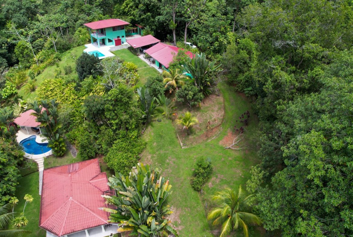 TWO FLOOR PROPERTY WITH A GUEST HOUSE AND OCEAN VIEWS, IN OJOCHAL – 1.55 ACRES