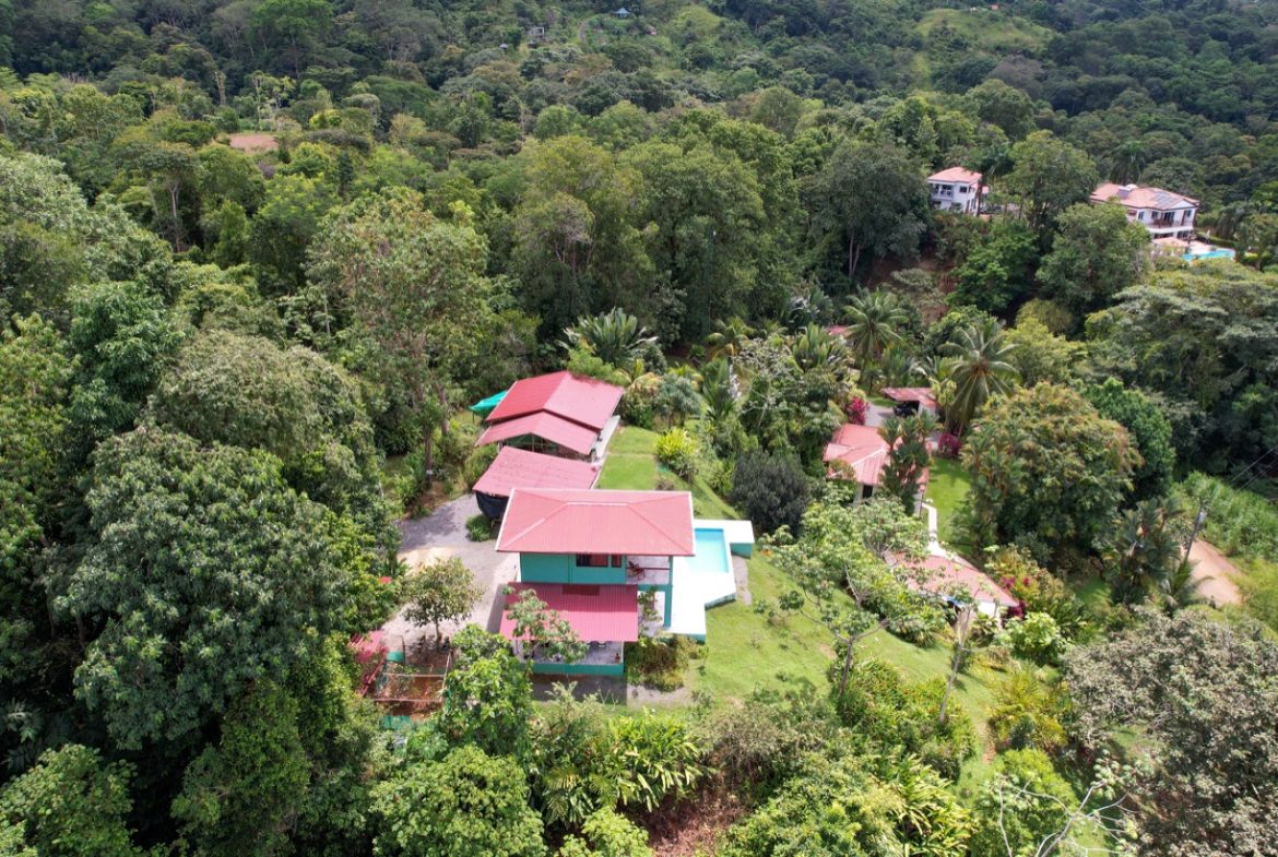 TWO FLOOR PROPERTY WITH A GUEST HOUSE AND OCEAN VIEWS, IN OJOCHAL – 1.55 ACRES