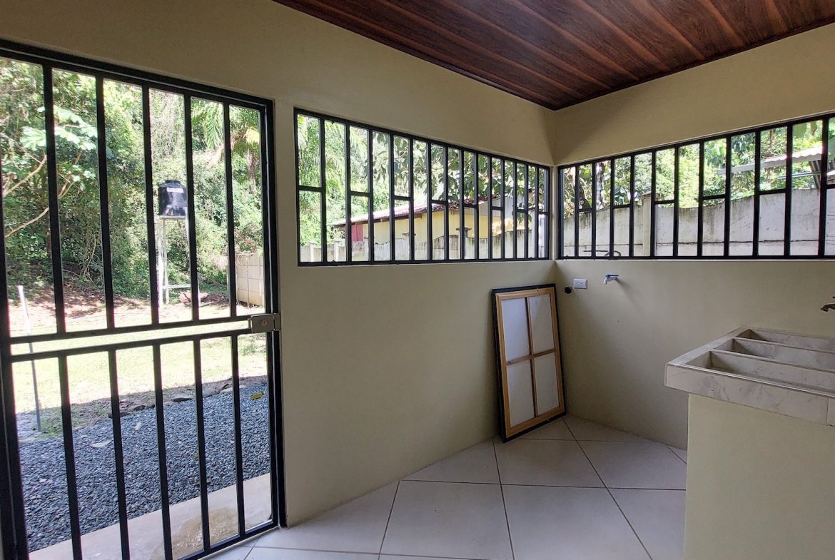 PROPERTY TWO BEDROOM HOME NEAR TO THE BEACH, IN HATILLO – 0.09 ACRES