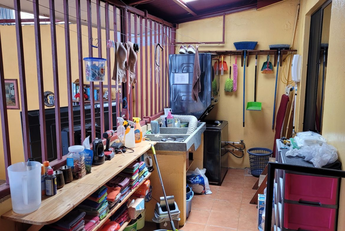 PROPERTY WITH THREE BEDROOMS HOME  AND FRUIT TREES, NEAR TO THE SAN ISIDRO – 0.03 ACRES