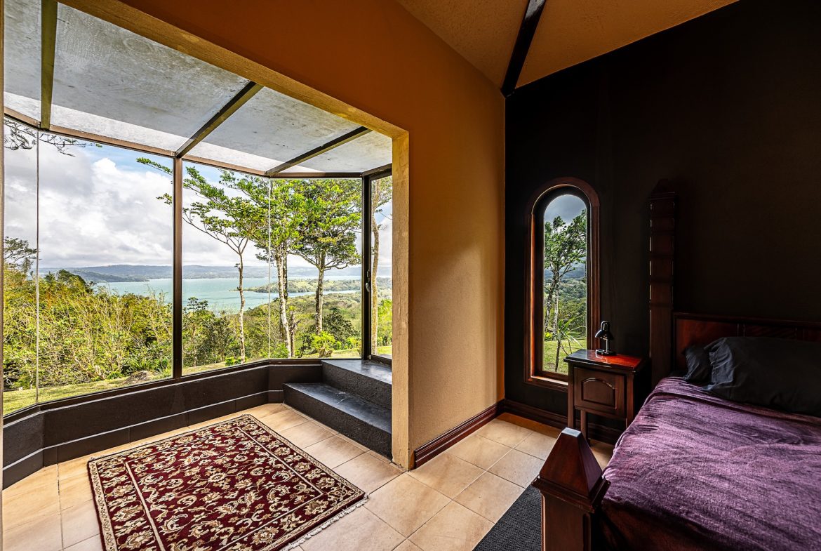 JUNGLE PROPERTY WITH IN FRONT ARENAL LAKE VIEW  AND GUEST GUEST HOUESE, IN TEJONA – 4.17 ACRES