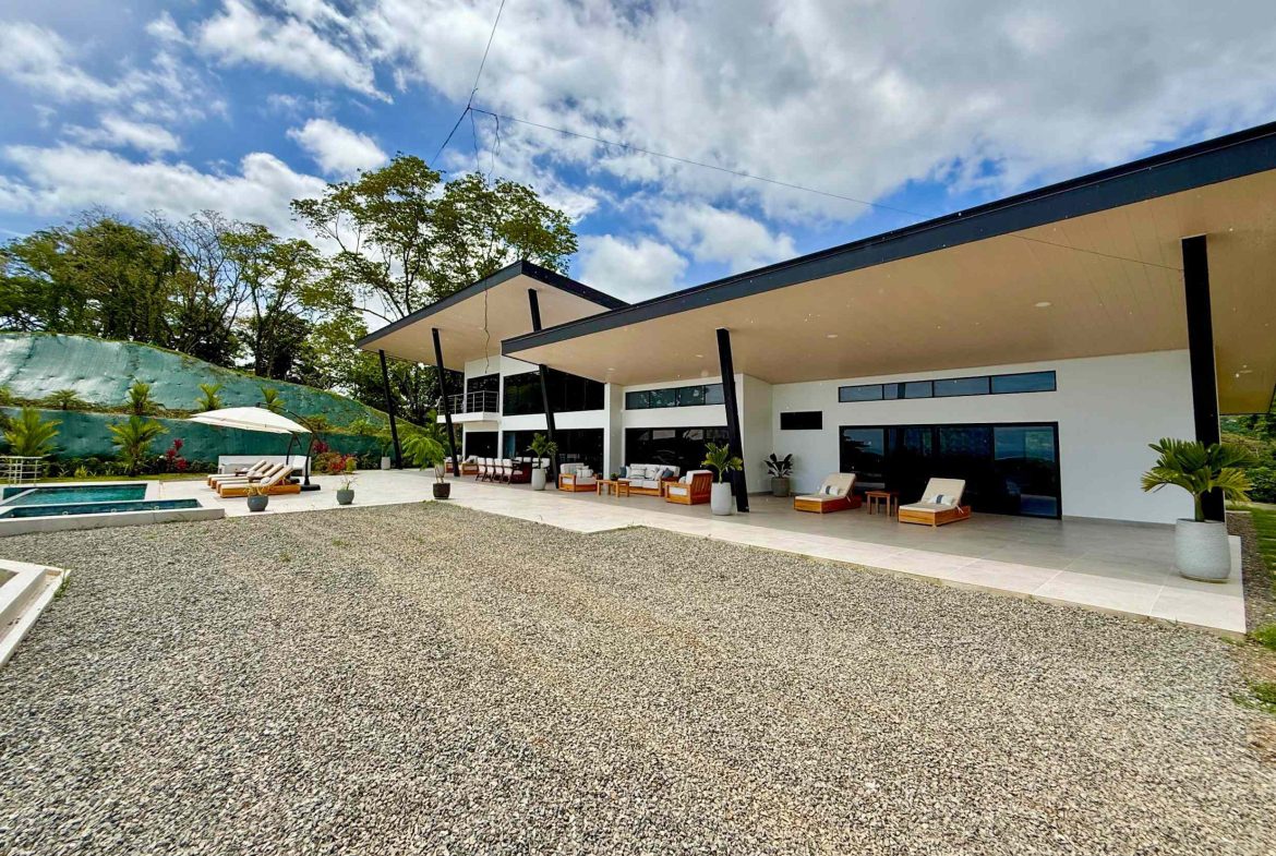 PROPERTY WITH FOUR BEDROOMS AND OCEAN VIEWS, IN CHONTALES – 1.84 ACRES, Uvita, Costa Rica — photo 3