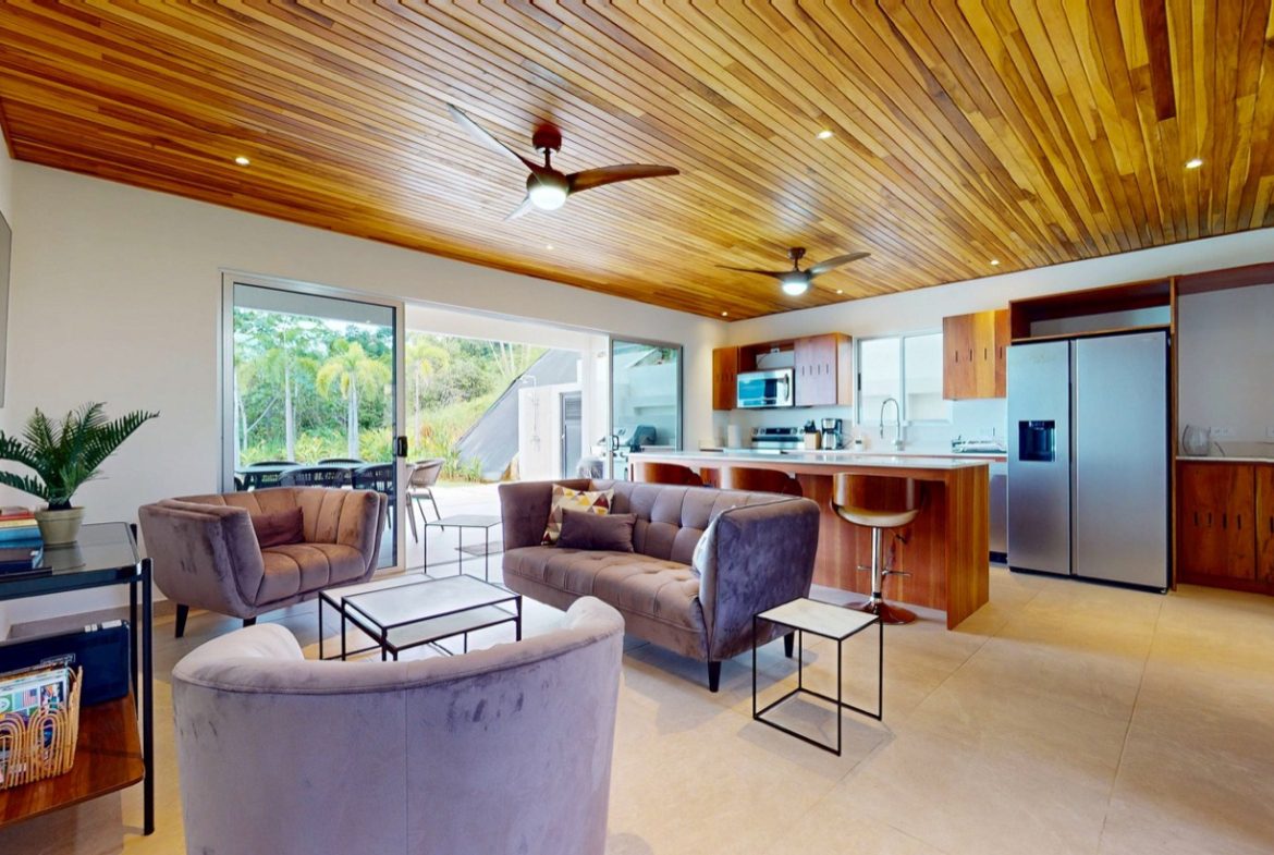 PROPERTY THREE BEDROOM HOME WITH OCEAN AND VALLEY VIEWS, IN CHONTALES – 0.29 ACRES, Uvita, Costa Rica — photo 4