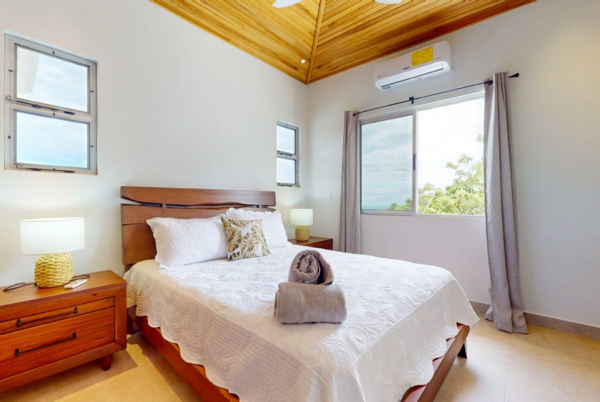 PROPERTY THREE BEDROOM HOME WITH OCEAN AND VALLEY VIEWS, IN CHONTALES – 0.29 ACRES