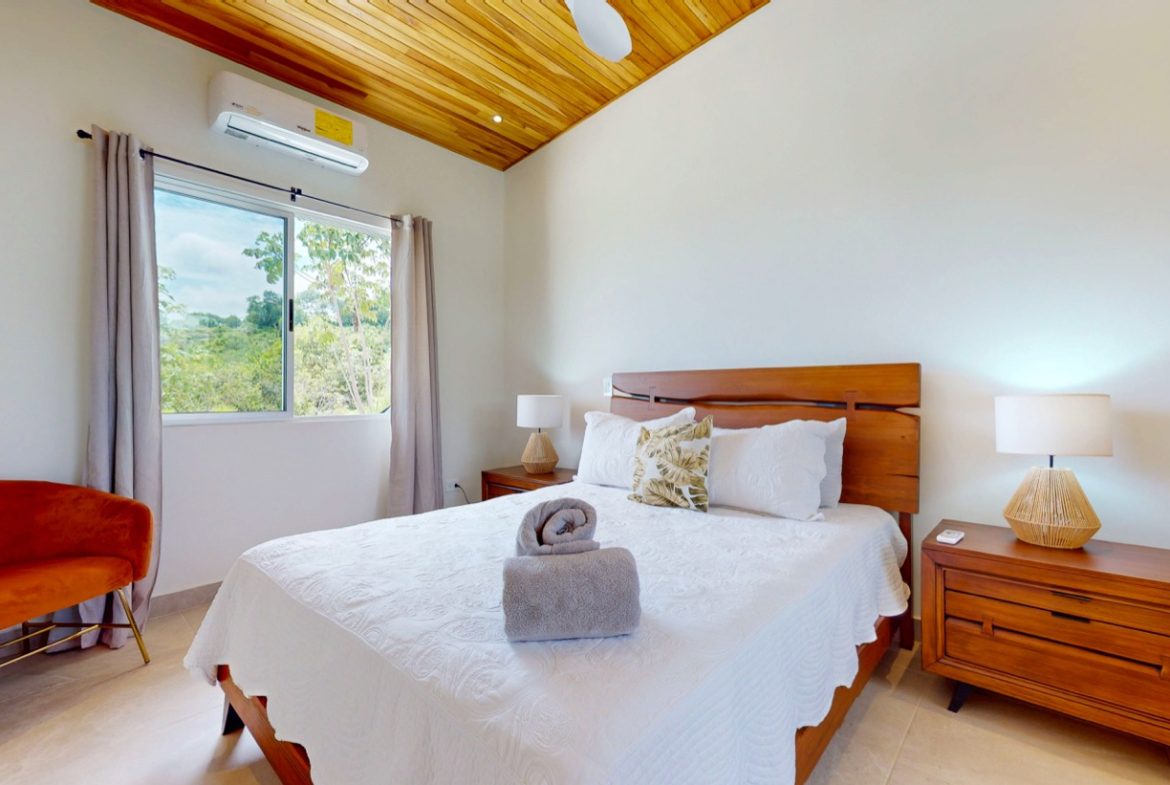 PROPERTY THREE BEDROOM HOME WITH OCEAN AND VALLEY VIEWS, IN CHONTALES – 0.29 ACRES