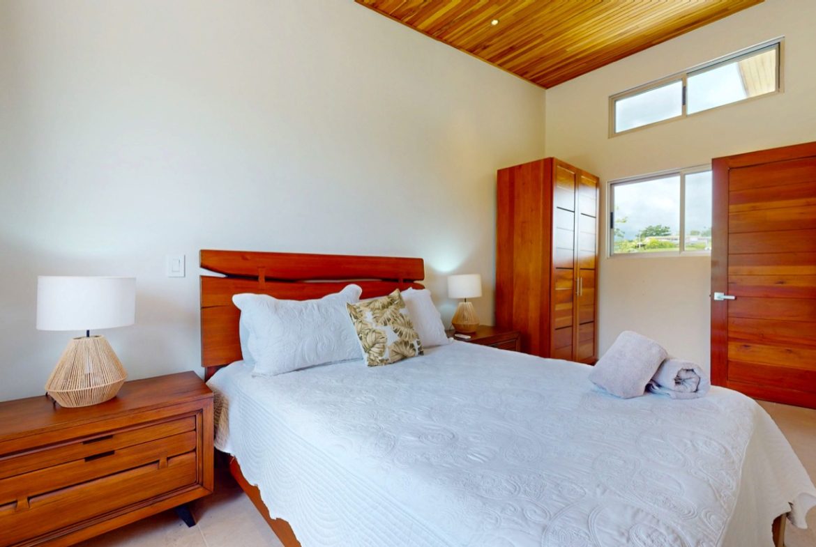 PROPERTY THREE BEDROOM HOME WITH OCEAN AND VALLEY VIEWS, IN CHONTALES – 0.29 ACRES