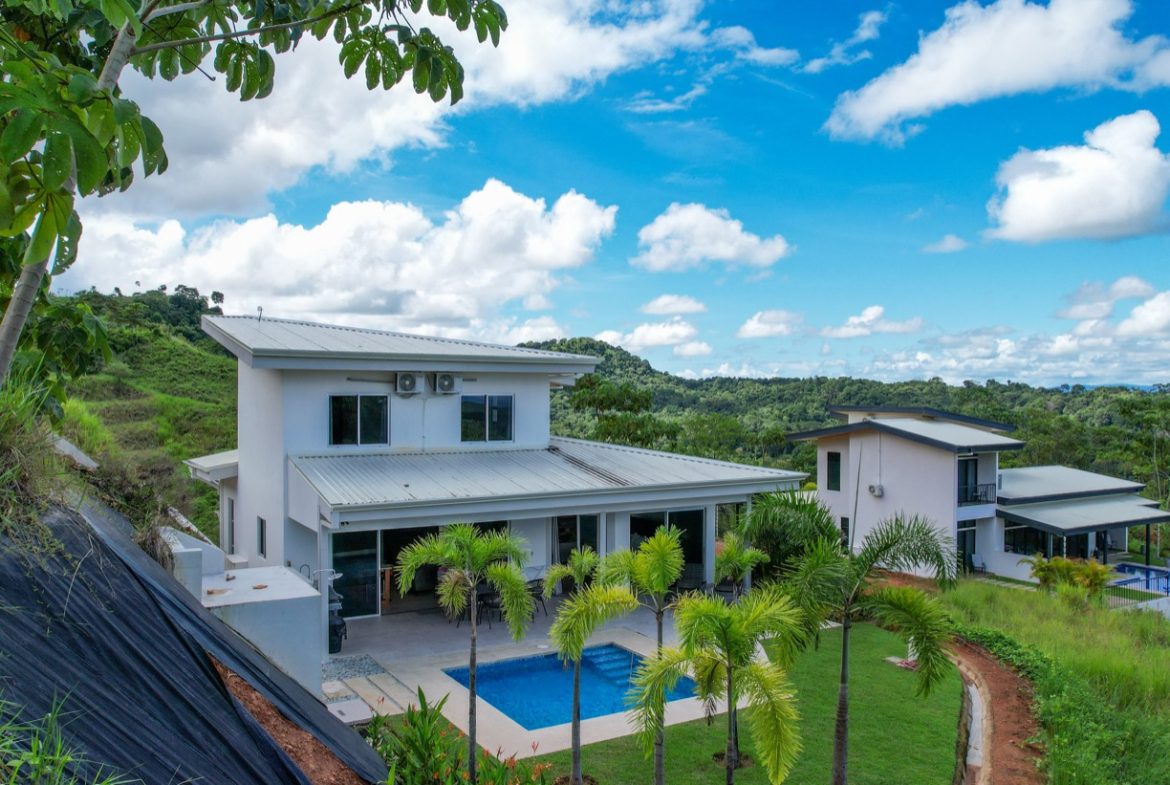PROPERTY THREE BEDROOM HOME WITH OCEAN AND VALLEY VIEWS, IN CHONTALES – 0.29 ACRES
