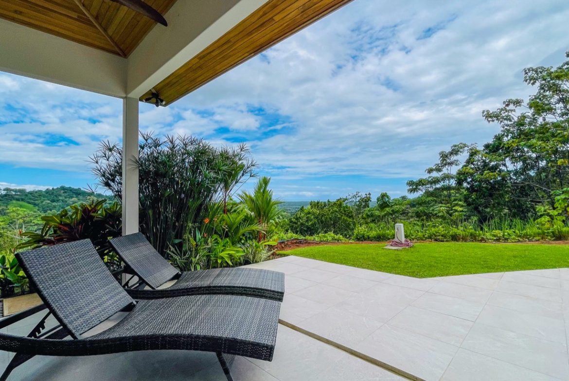 PROPERTY THREE BEDROOM HOME WITH OCEAN AND VALLEY VIEWS, IN CHONTALES – 0.29 ACRES