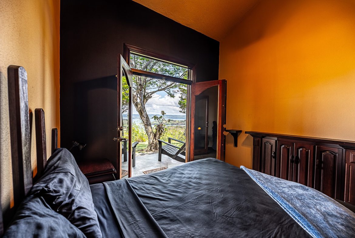 JUNGLE PROPERTY WITH IN FRONT ARENAL LAKE VIEW  AND GUEST GUEST HOUESE, IN TEJONA – 4.17 ACRES