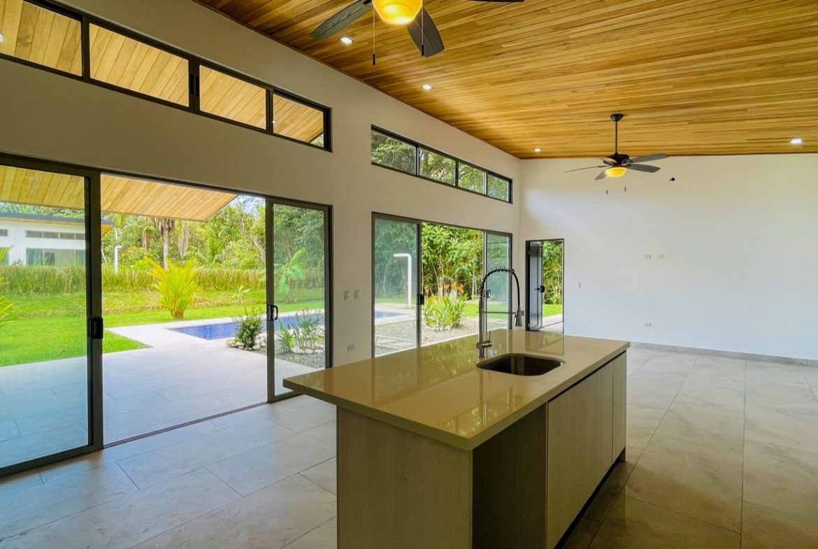 PROPERTY WITH MOUNTAIN VIEWS AND POOL, IN OJOCHAL – 0.3 ACRES
