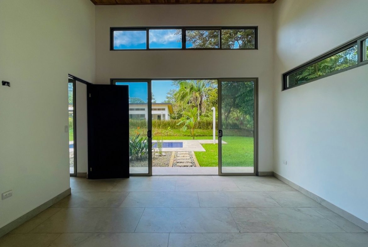 PROPERTY WITH MOUNTAIN VIEWS AND POOL, IN OJOCHAL – 0.3 ACRES