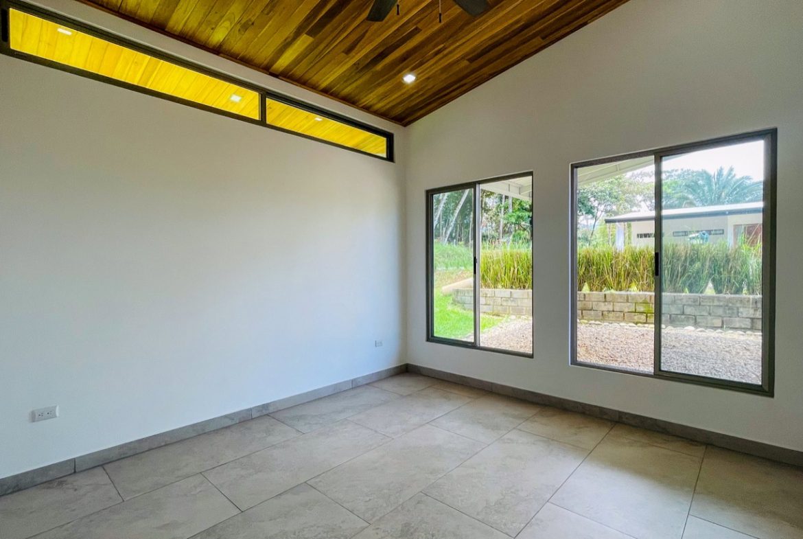 PROPERTY WITH MOUNTAIN VIEWS AND POOL, IN OJOCHAL – 0.3 ACRES