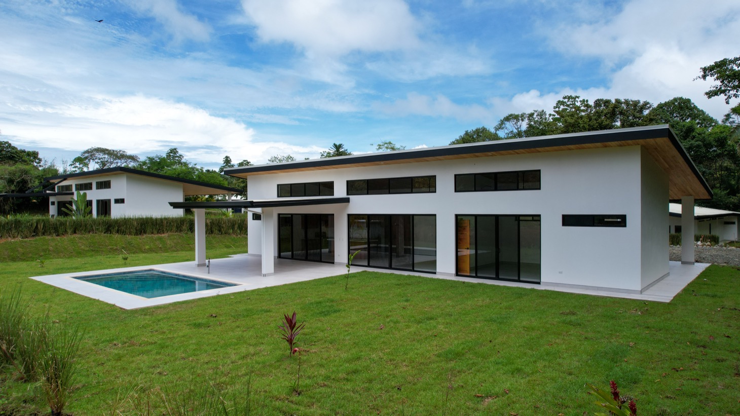 House for sale in Ojochal Costa Rica