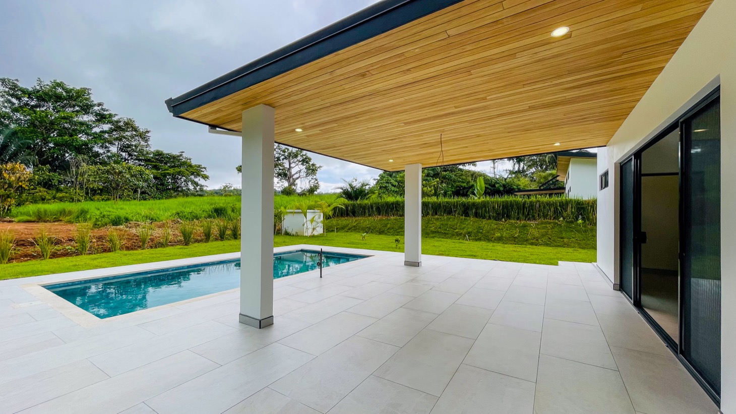 House for sale in Ojochal Costa Rica