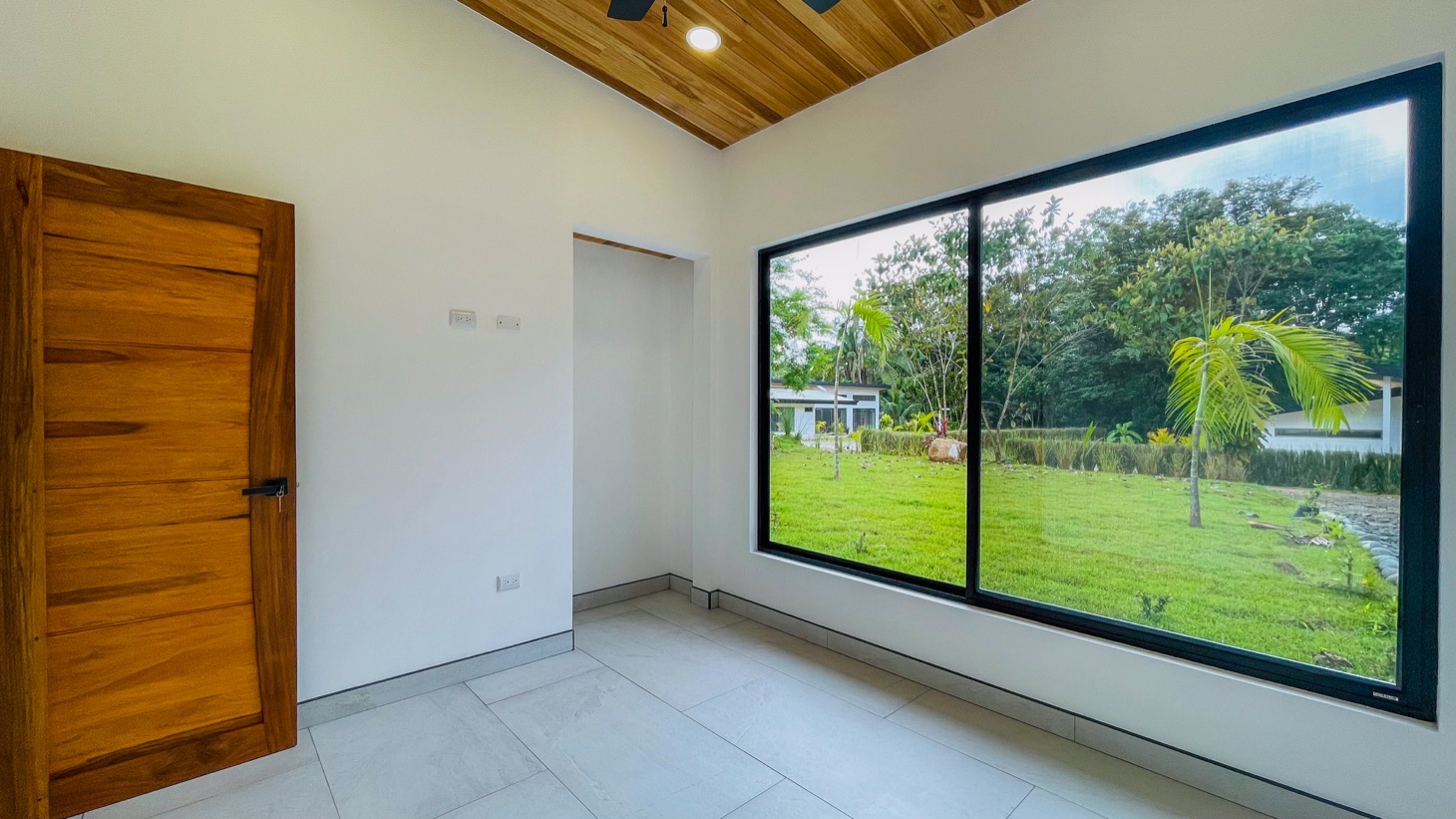 House for sale in Ojochal Costa Rica