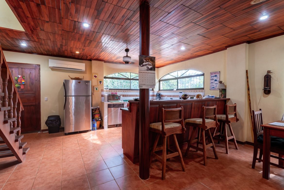 TWO FLOOR PROPERTY WITH THREE BEDROOM HOME AND MOUNTAIN VIEWS, IN PLATANILLO – 0.40 ACRES, Uvita, Costa Rica — photo 7