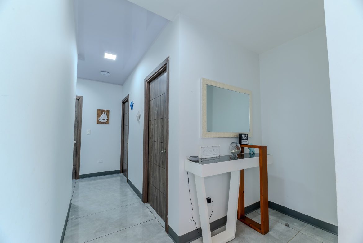 PROPERTY WITH THREE BEDROOMS HOME NEAR TO THE CHAMAN BEACH, IN LA COLONIA – 0.11 ACRES, Uvita, Costa Rica — photo 8