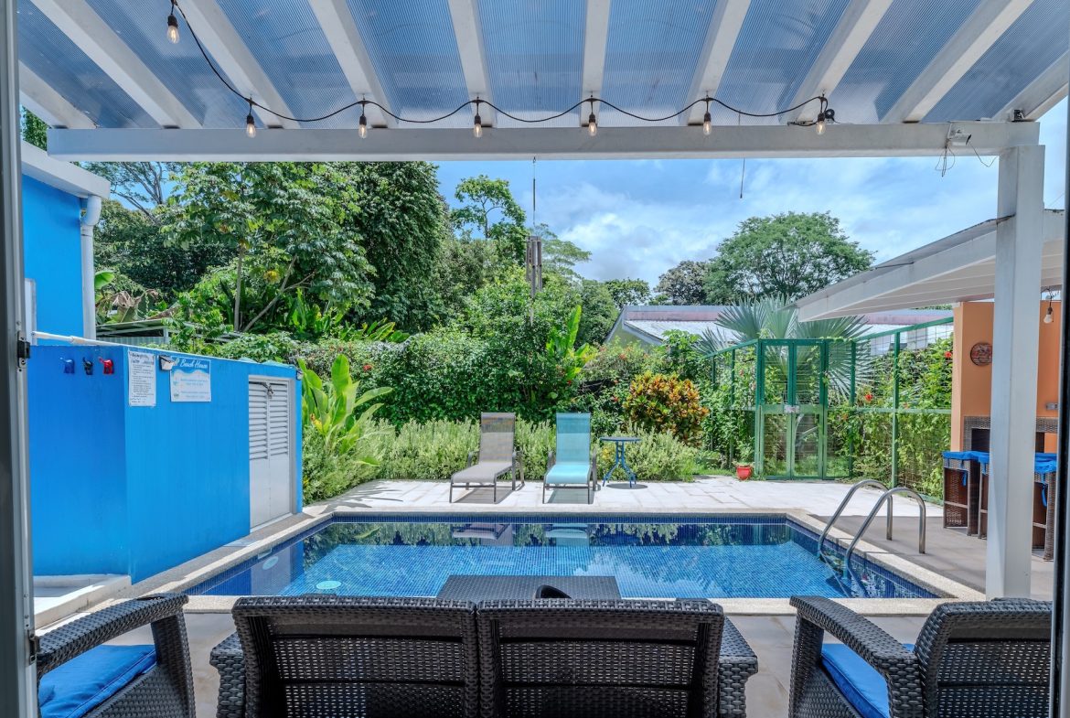 PROPERTY WITH THREE BEDROOMS HOME NEAR TO THE CHAMAN BEACH, IN LA COLONIA – 0.11 ACRES, Uvita, Costa Rica — photo 4