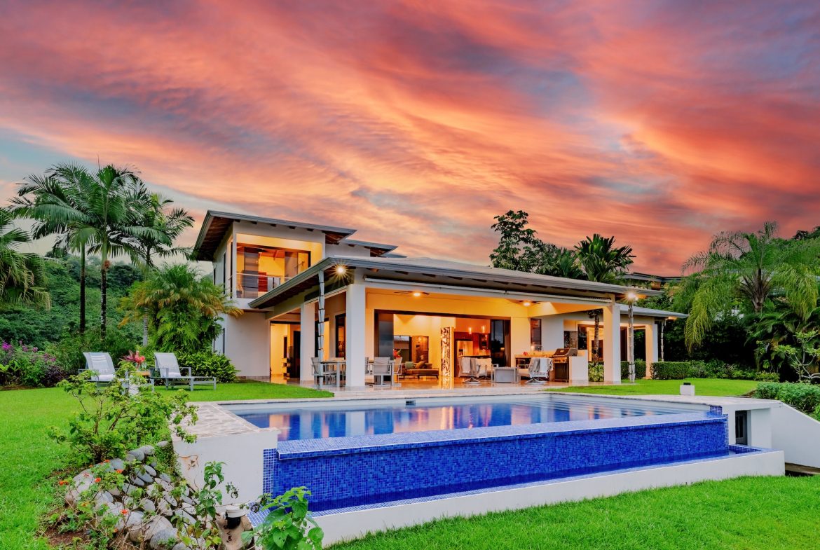 CASA JAGUAR LUXURY PROPERTY THREE BEDROOM HOME, IN OJOCHAL – 1.46 ACRES, Uvita, Costa Rica — photo 3