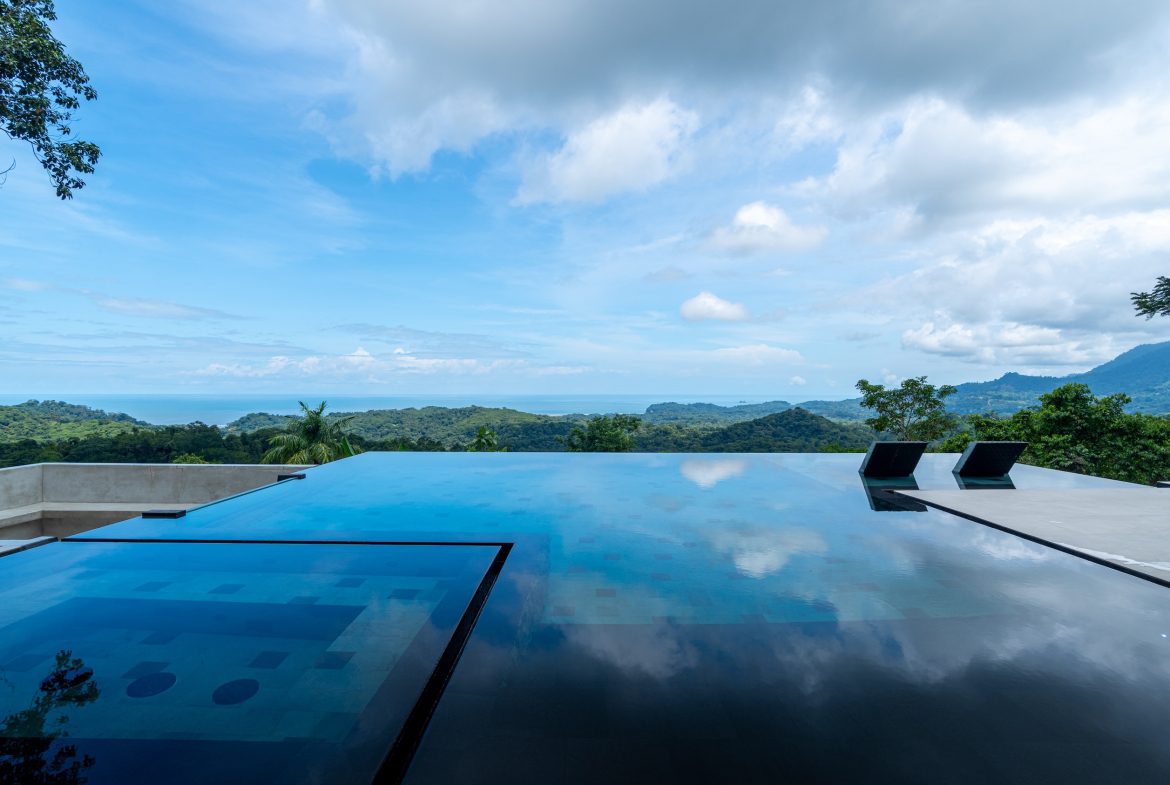 LUXURY PROPERTY WITH PANORAMIC OCEAN AND MOUNTAINS VIEWS CASA ARMONIA ELEMENTOS, IN PUNTA MALA – 5.21