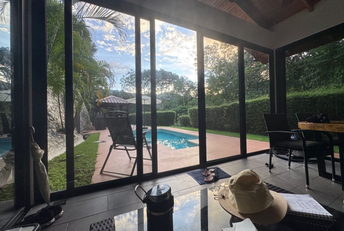 PROPERTY OF ONE BEDROOM HOME WITH POOL, IN OJOCHAL – 1.12 ACRES, Uvita, Costa Rica — photo 7