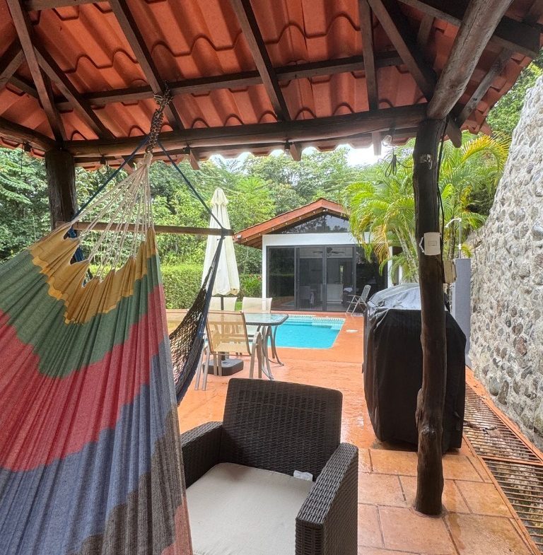 PROPERTY OF ONE BEDROOM HOME WITH POOL, IN OJOCHAL – 1.12 ACRES, Uvita, Costa Rica — photo 8
