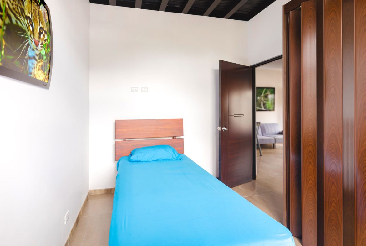 HOTEL PROPERTY WITH TWENTY TWO BEDROOM, NEAR TO THE TOWN , IN UVITA – 0.35 ACRES