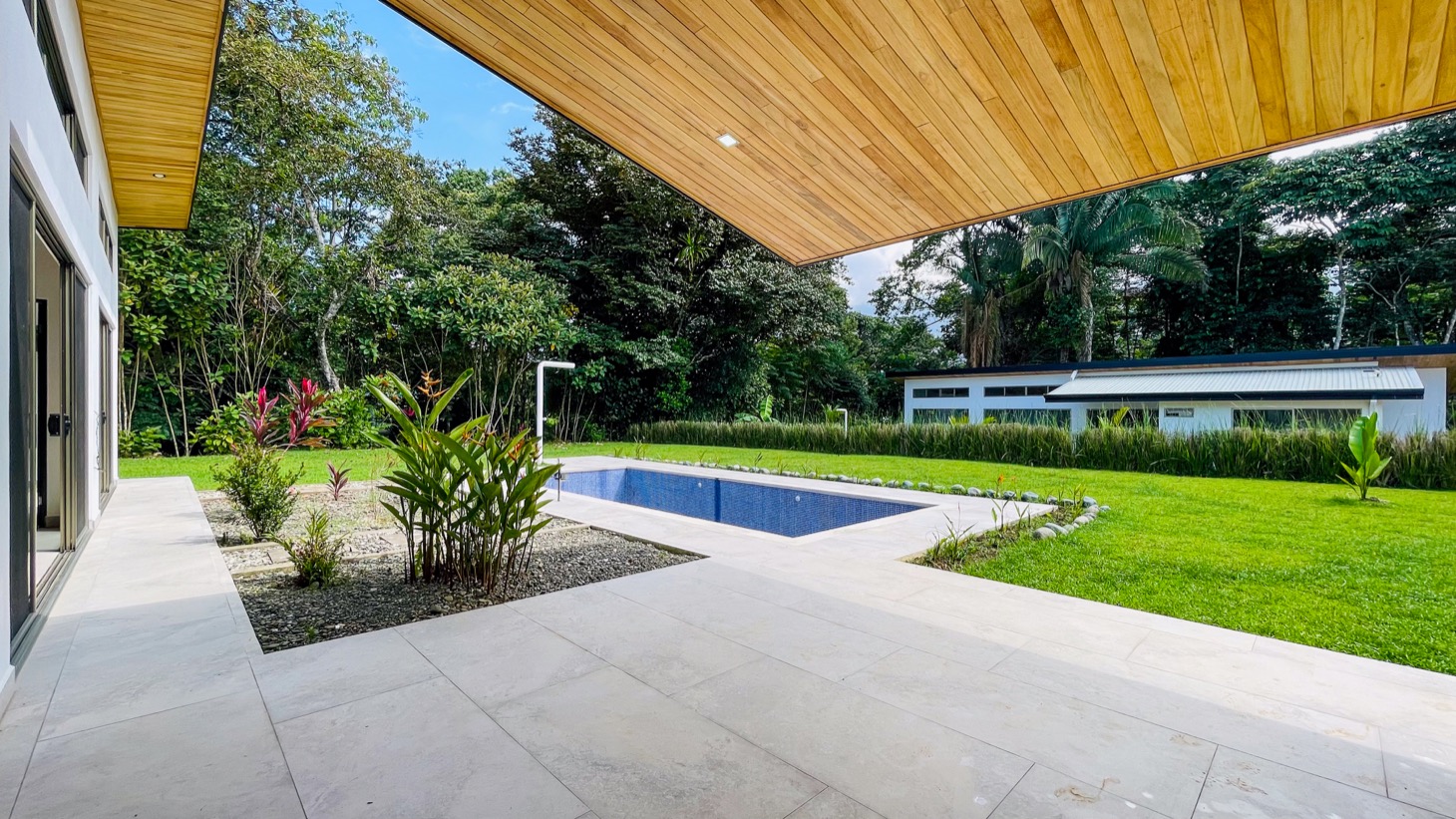 House for sale in Ojochal Costa Rica