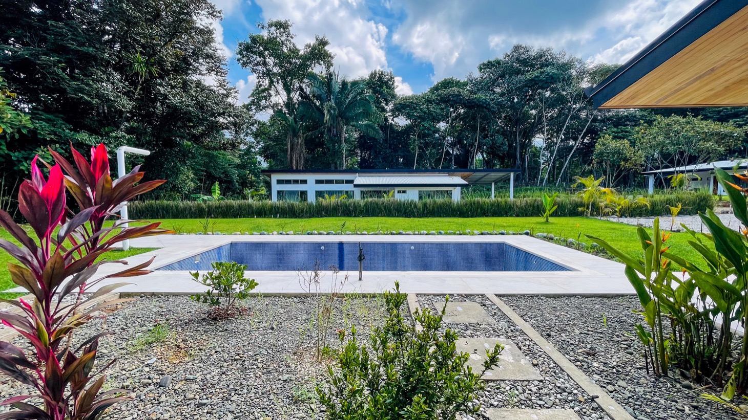 House for sale in Ojochal Costa Rica