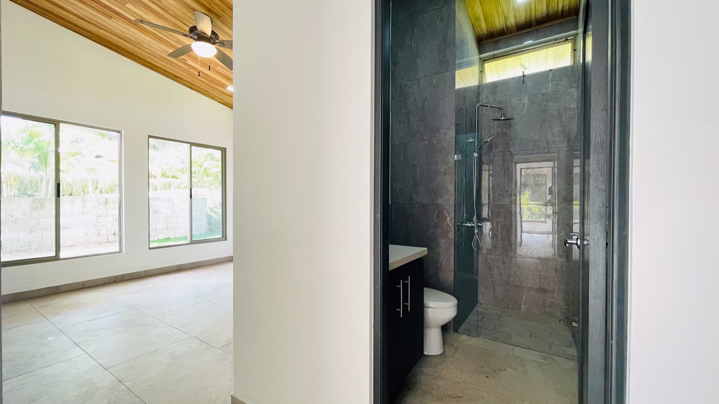 House for sale in Ojochal Costa Rica